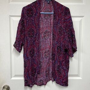 Short sleeve women’s cardigan
